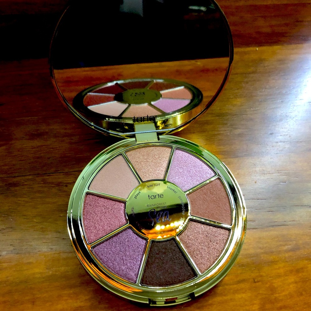 Taste Rainforest of the Sea Eyeshadow Palette